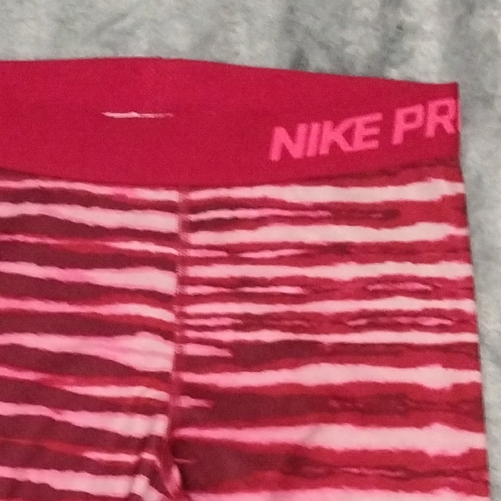 Nike Pro - Picture 4 of 4